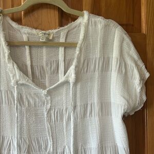 Umgee White Tie Front Blouse